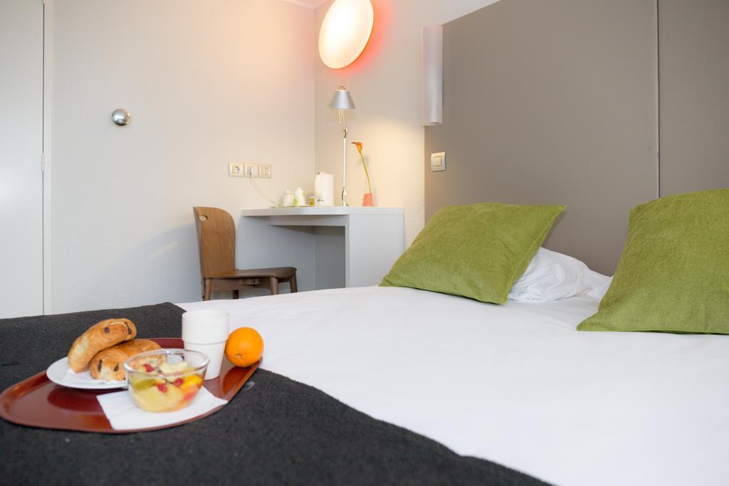Hotel Inn Design Laval Habitación foto